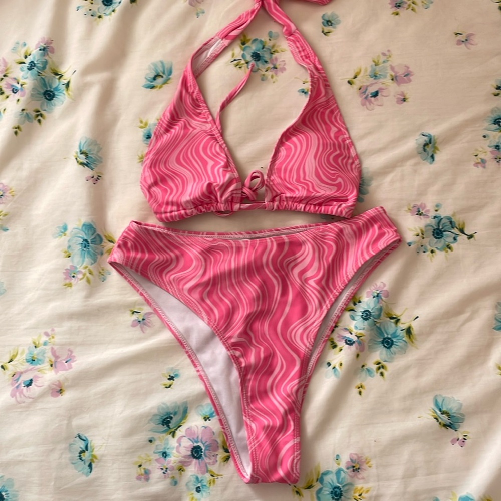 SHEIN Pink Swirl Bikini